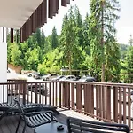 Bukville & Hotel