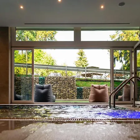 ホテル Bukville & バコヴェル