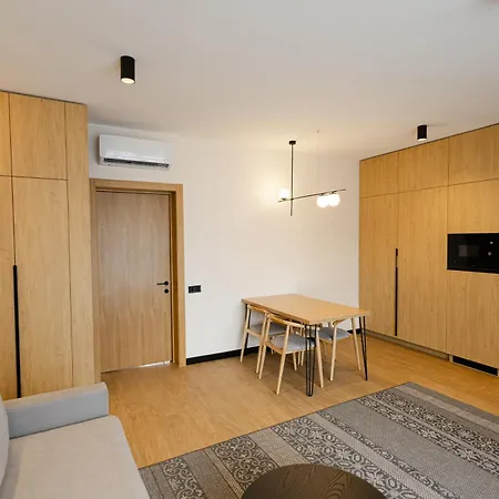 Bukville & Hotel 3*